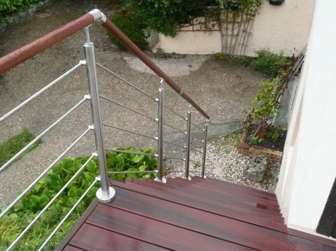 rampe bois et garde-corps inox pour escalier extérieur