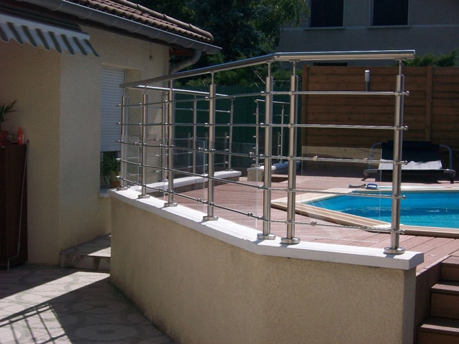 balustrade avec un remplissade tube en inox